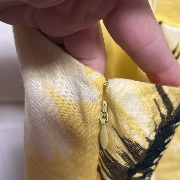 H&M dress - Picture 3 of 5